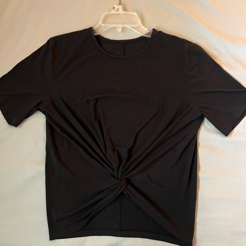 Lululemon top